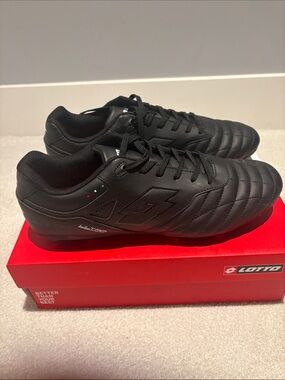 Lotto Men's Black Athletic Soccer Shoes